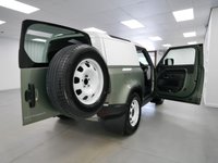 USED 2023 73 LAND ROVER DEFENDER 90 3.0 250 BHP HARD TOP AUTOMATIC ( 3 SEAT + AIR SUSPENSION ! ) AIR SUSPENSION | 3RD SEAT | TOW PACK !