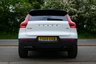 USED 2019 69 VOLVO XC40 2.0 T4 R-Design SUV 5dr Petrol Auto Euro 6 (s/s) (190 ps) CRYSTAL WHITE METALLIC PAINTWORK + APPLE CARPLAY + REVERSE CAMERA