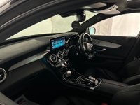 USED 2015 15 MERCEDES-BENZ C CLASS 2.1 C300dh AMG Line (Premium Plus) Saloon 4dr Diesel Hybrid G-Tronic+ Euro 6 (s/s) (231 ps) PAN ROOF+BODYKIT+TOP SPEC C300