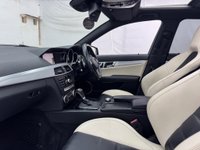 USED 2013 13 MERCEDES-BENZ C CLASS 6.3 C63 V8 AMG SpdS MCT Euro 5 4dr SUNROOF+COMBO+CARBON+HK SOUND!