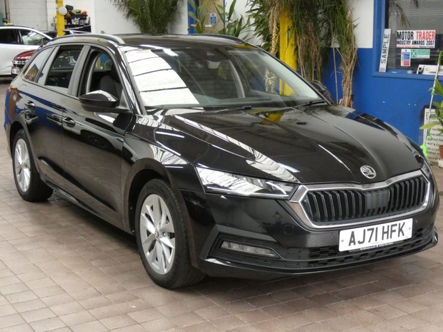 2022 71 Skoda Octavia 1.4 TSI iV 13kWh SE Technology Estate 5dr Petrol Plug-in Hybrid DSG Euro 6 (s/s) (204 ps)