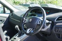 USED 2015 15 RENAULT SCENIC XMOD 1.6 VVT Dynamique TomTom MPV 5dr Petrol Manual Euro 5 (110 ps) 