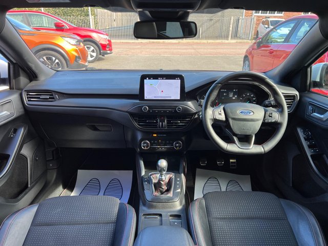View our FORD FOCUS
