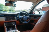 USED 2017 09 JAGUAR XF 2.0d Portfolio Saloon 4dr Diesel Auto Euro 6 (s/s) (180 ps) 