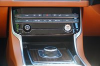 USED 2017 09 JAGUAR XF 2.0d Portfolio Saloon 4dr Diesel Auto Euro 6 (s/s) (180 ps) 