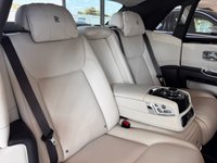 USED 2018 ROLLS-ROYCE GHOST 6.6 V12 Saloon 4dr Petrol Auto Euro 6 (563 bhp) Panorama Sunroof | Picnic Tables