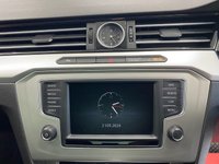 USED 2017 17 VOLKSWAGEN PASSAT 2.0 TDI SE Business Saloon 4dr Diesel DSG Euro 6 (s/s) (150 ps) REFLEX SILVER / AUTOMATIC / 9 SERVICES / TOUCHSCREEN APPLE CARPLAY & ANDROID AUTO / POWERFOLD MIRRORS / ACTIVE CRUISE CONTROL / FRONT & REAR SENSORS / DAB / HANDS FREE BOOT OPENING