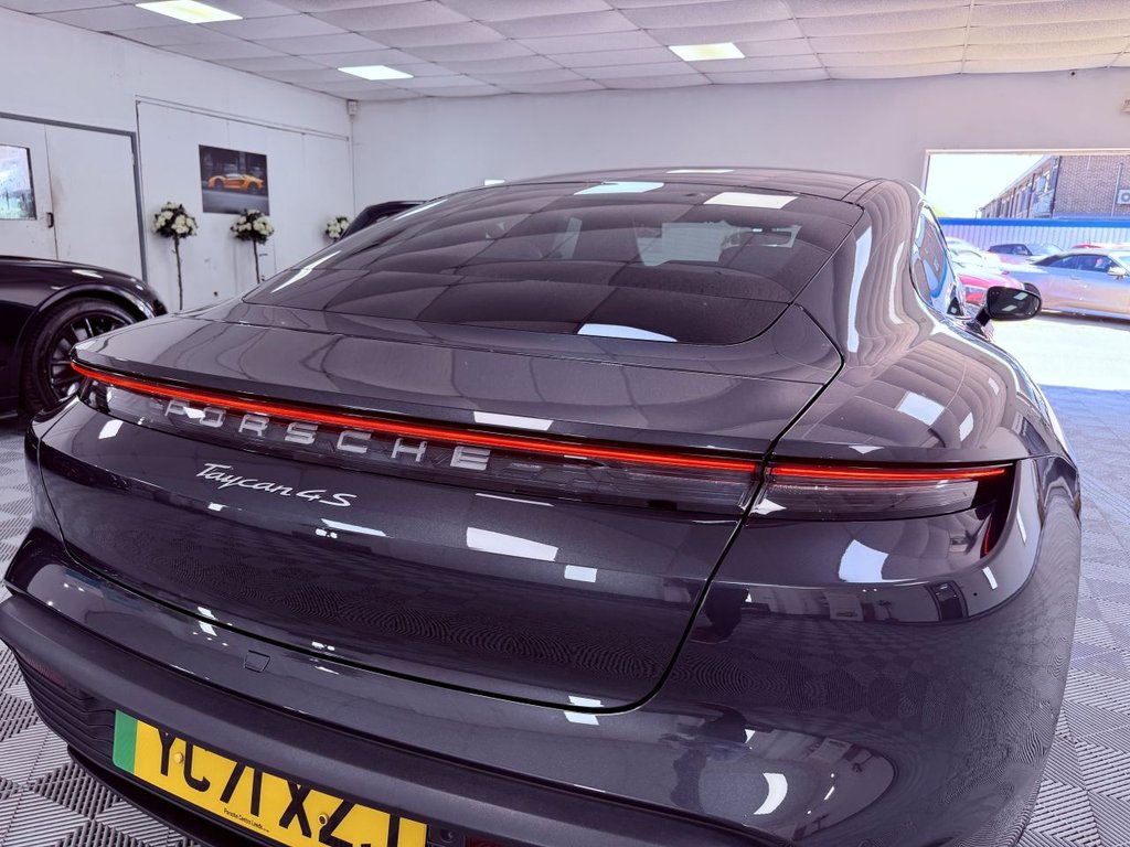 USED 2021 71 PORSCHE TAYCAN Performance Plus 93.4kWh 4S Saloon 4dr Electric Auto 4WD (11kW Charger) (571 ps) 