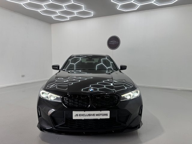View our BMW 3 SERIES