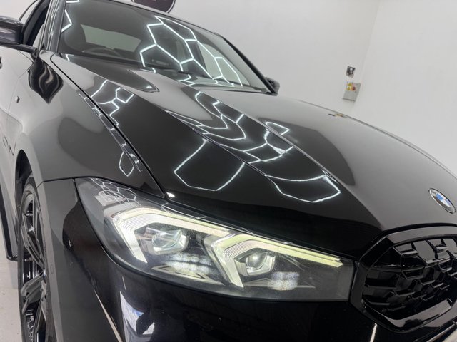 View our BMW 3 SERIES
