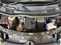 USED 2022 72 MERCEDES-BENZ V CLASS 2.0 V220d AMG Line MPV 5dr Diesel G-Tronic+ Euro 6 (s/s) LWB (163 ps) FULL SERVICE HISTORY+1 OWNER