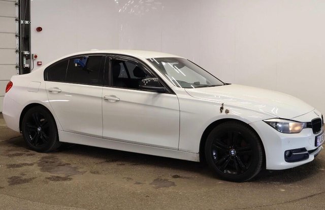 View our BMW 3 SERIES