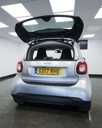USED 2017 17 SMART FORTWO 1.0 Prime (Premium Plus) Twinamic Euro 6 (s/s) 2dr Panoramic Roof, Black Leather