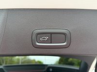 USED 2020 70 VOLVO XC40 1.5 T3 R-Design SUV 5dr Petrol Automatic 163 bhp 