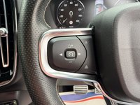 USED 2020 70 VOLVO XC40 1.5 T3 R-Design SUV 5dr Petrol Automatic 163 bhp 