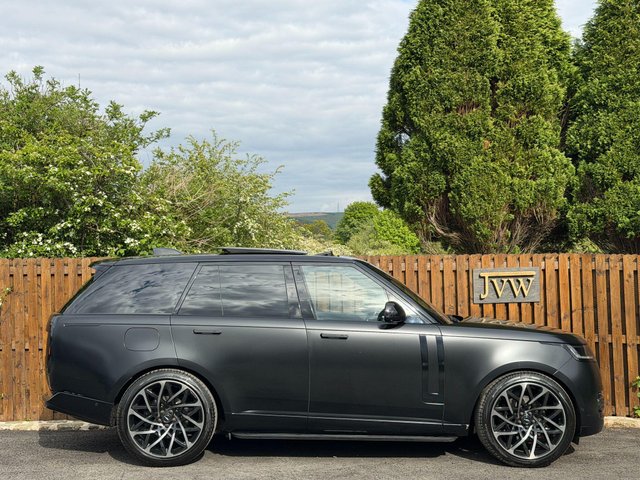 View our LAND ROVER RANGE ROVER