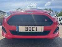 USED 2015 65 FORD FIESTA 1.0T EcoBoost Zetec S Hatchback 3dr Petrol Manual Euro 6 (s/s) (140 ps) A Stunning Zetec S Finished in Red with Black Alloys + Mirrors Sync Nav DAB Radio Air Con Privacy Glass City Pack