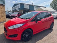 USED 2015 65 FORD FIESTA 1.0T EcoBoost Zetec S Hatchback 3dr Petrol Manual Euro 6 (s/s) (140 ps) A Stunning Zetec S Finished in Red with Black Alloys + Mirrors Sync Nav DAB Radio Air Con Privacy Glass City Pack