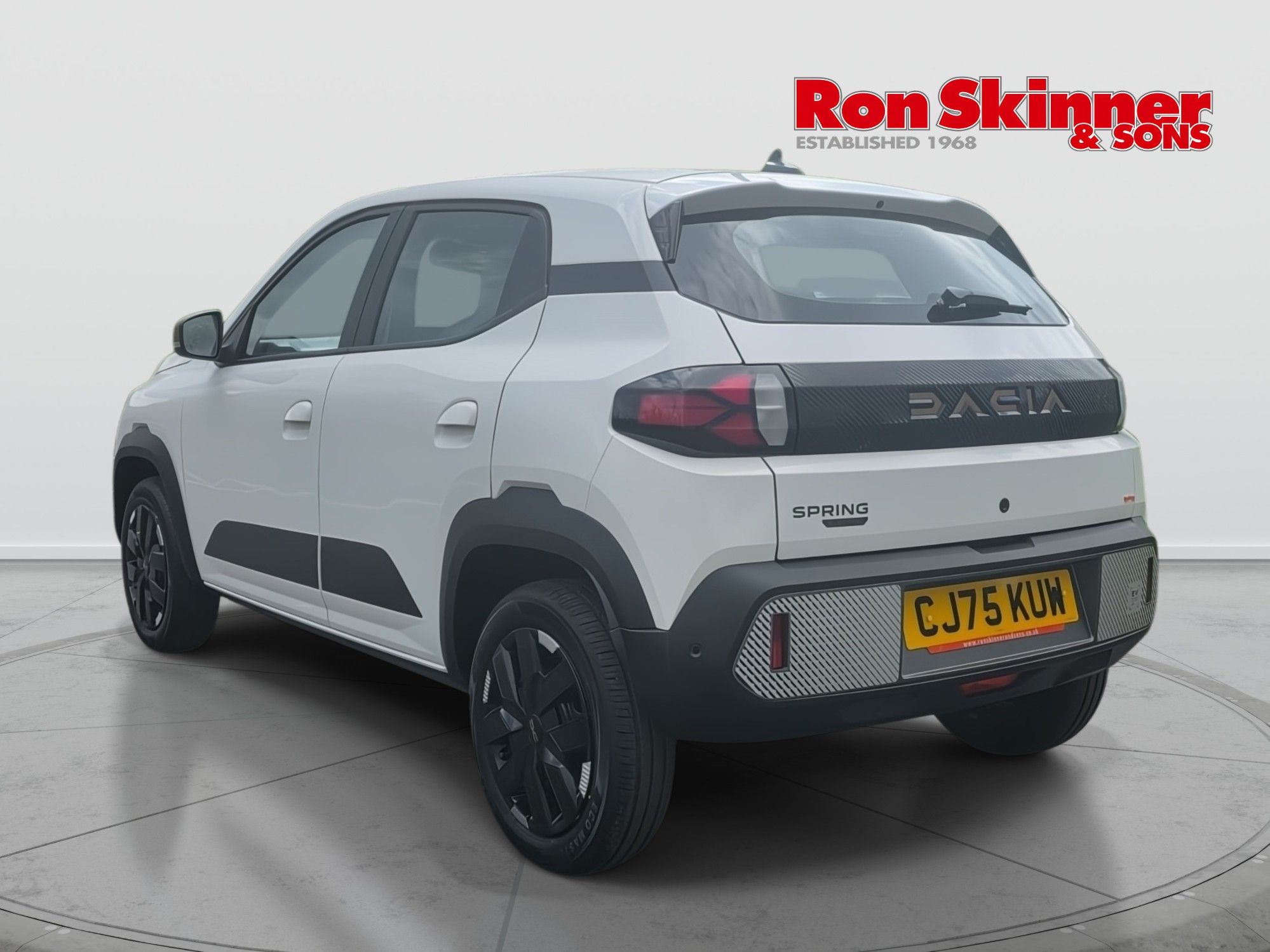 USED 2026 75 DACIA Spring 100 24.3kWh EXTREME Hatchback 5dr Electric Auto (100 ps) 