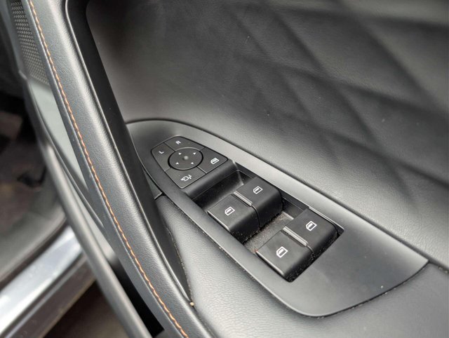 USED 2024 74 MG HS 1.5 MG HS Trophy Automatic 5dr CLICK+COLLECT / HOME DELIVERY