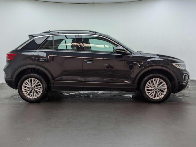 USED 2023 23 VOLKSWAGEN T-ROC 1.5 T-Roc Life TSI Semi-Auto 5dr CLICK+COLLECT / HOME DELIVERY