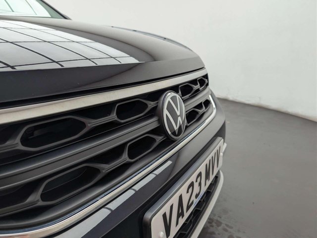 USED 2023 23 VOLKSWAGEN T-ROC 1.5 T-Roc Life TSI Semi-Auto 5dr CLICK+COLLECT / HOME DELIVERY