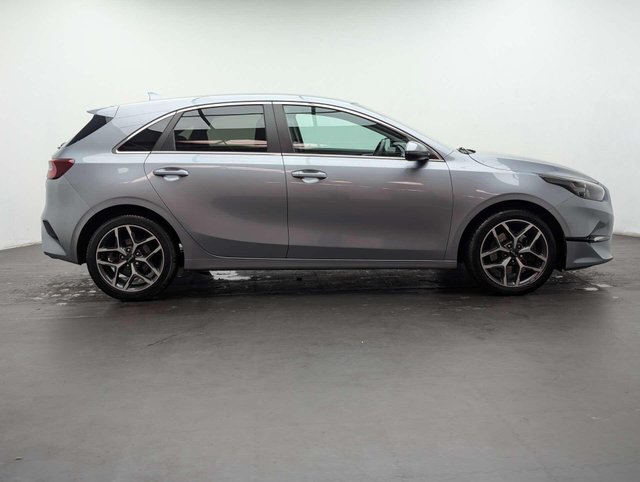 USED 2022 22 KIA CEED 1.5 Ceed 3 ISG 5dr CLICK+COLLECT / HOME DELIVERY