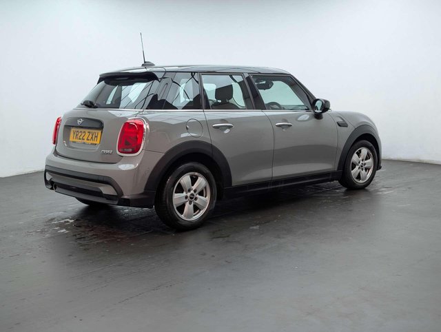 USED 2022 22 MINI HATCH 1.5 Cooper Classic 5dr CLICK+COLLECT / HOME DELIVERY