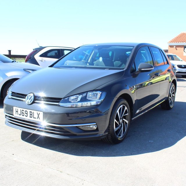 View our VOLKSWAGEN GOLF