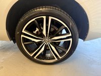 USED 2017 67 VOLVO XC60 2.0 D4 R-Design Pro SUV 5dr Diesel Auto AWD Euro 6 (s/s) (190 ps) 