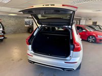 USED 2017 67 VOLVO XC60 2.0 D4 R-Design Pro SUV 5dr Diesel Auto AWD Euro 6 (s/s) (190 ps) 