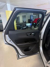 USED 2017 67 VOLVO XC60 2.0 D4 R-Design Pro SUV 5dr Diesel Auto AWD Euro 6 (s/s) (190 ps) 