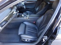 USED 2018 68 BMW 5 SERIES 3.0 540i GPF M Sport Touring Auto xDrive Euro 6 (s/s) 5dr ADAPTIVE LIGHTS, HTD F+R SEATS