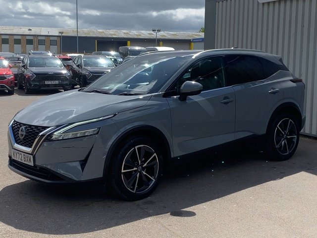 View our NISSAN QASHQAI