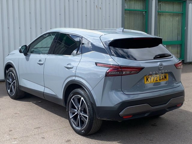 View our NISSAN QASHQAI