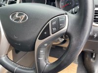 USED 2015 65 HYUNDAI I30 1.6 CRDi Blue Drive SE Hatchback 5dr Diesel Manual Euro 6 (s/s) (110 ps) 
