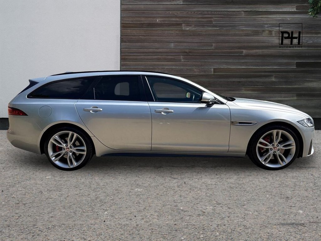 USED 2018 68 JAGUAR XF 3.0d V6 S Sportbrake 5dr Diesel Auto Euro 6 (s/s) (300 ps) PANORAMIC ROOF|TOW BAR|PRIVACY