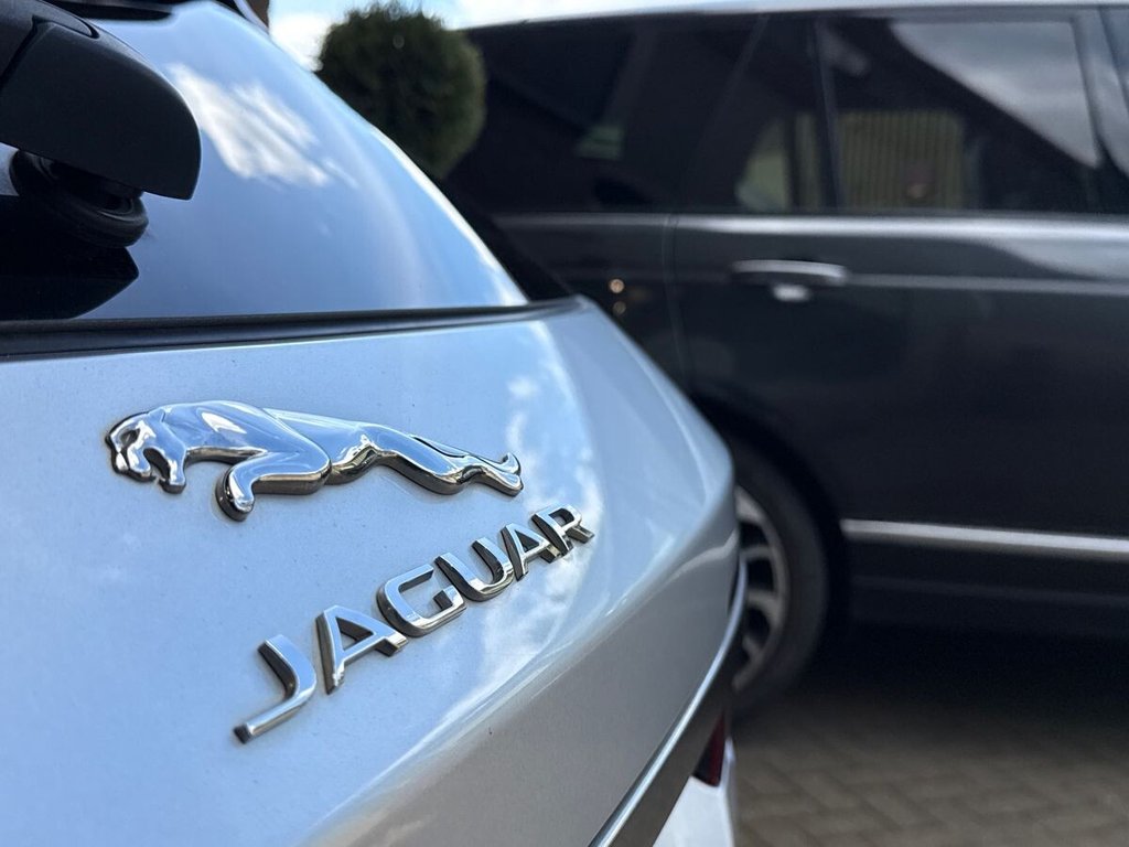 USED 2018 68 JAGUAR XF 3.0d V6 S Sportbrake 5dr Diesel Auto Euro 6 (s/s) (300 ps) PANORAMIC ROOF|TOW BAR|PRIVACY