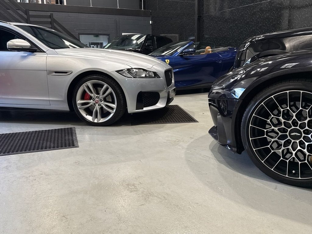 USED 2018 68 JAGUAR XF 3.0d V6 S Sportbrake 5dr Diesel Auto Euro 6 (s/s) (300 ps) PANORAMIC ROOF|TOW BAR|PRIVACY