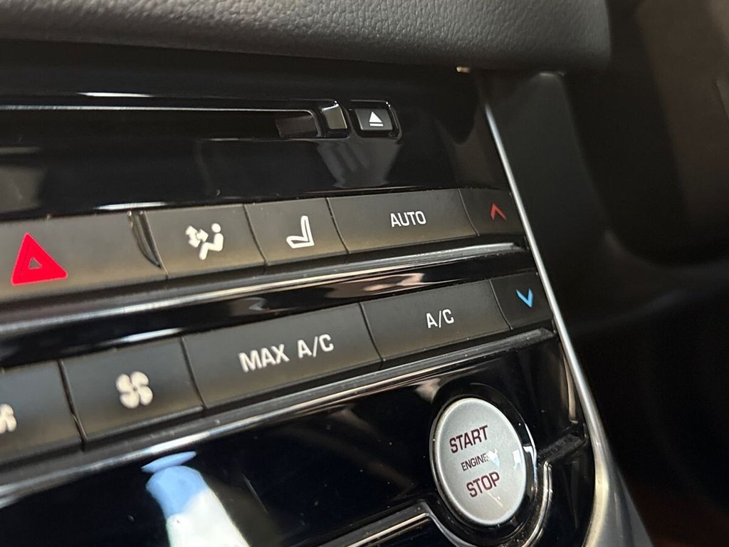 USED 2018 68 JAGUAR XF 3.0d V6 S Sportbrake 5dr Diesel Auto Euro 6 (s/s) (300 ps) PANORAMIC ROOF|TOW BAR|PRIVACY