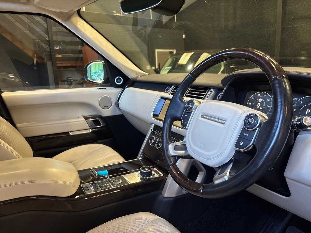 USED 2017 67 LAND ROVER RANGE ROVER 4.4 SD V8 Autobiography SUV 5dr Diesel Auto 4WD Euro 6 (s/s) (339 ps) 2 OWNERS|FULL LR HISTORY