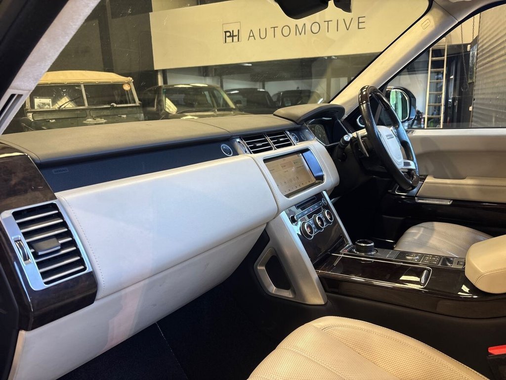 USED 2017 67 LAND ROVER RANGE ROVER 4.4 SD V8 Autobiography SUV 5dr Diesel Auto 4WD Euro 6 (s/s) (339 ps) 2 OWNERS|FULL LR HISTORY