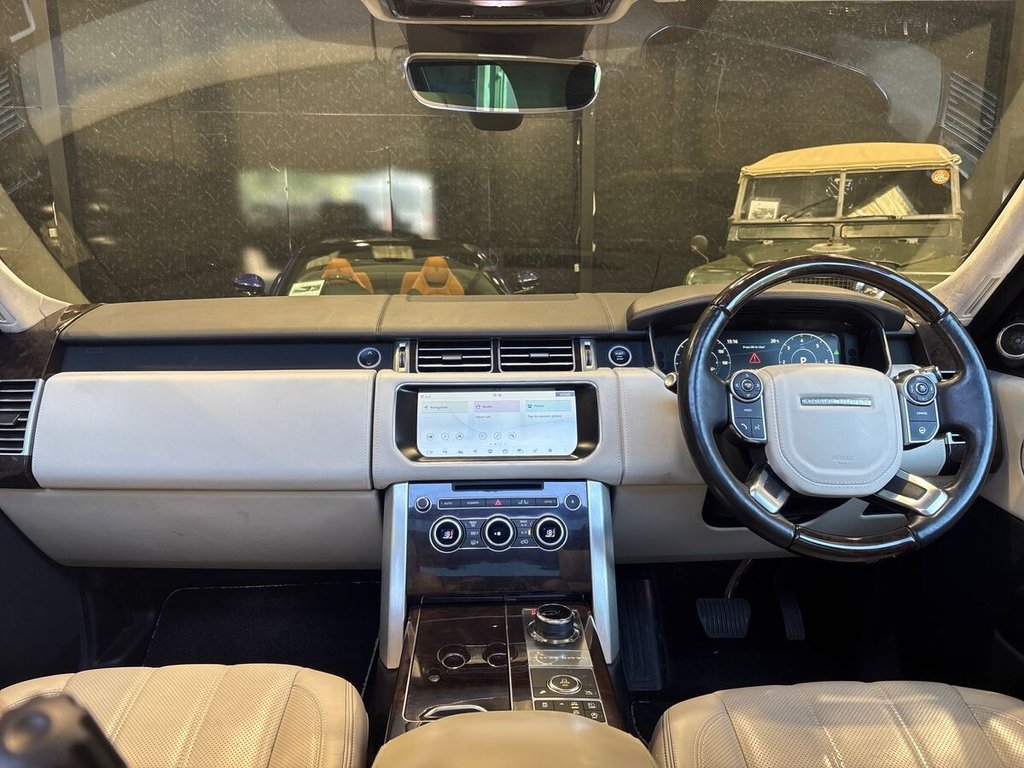 USED 2017 67 LAND ROVER RANGE ROVER 4.4 SD V8 Autobiography SUV 5dr Diesel Auto 4WD Euro 6 (s/s) (339 ps) 2 OWNERS|FULL LR HISTORY