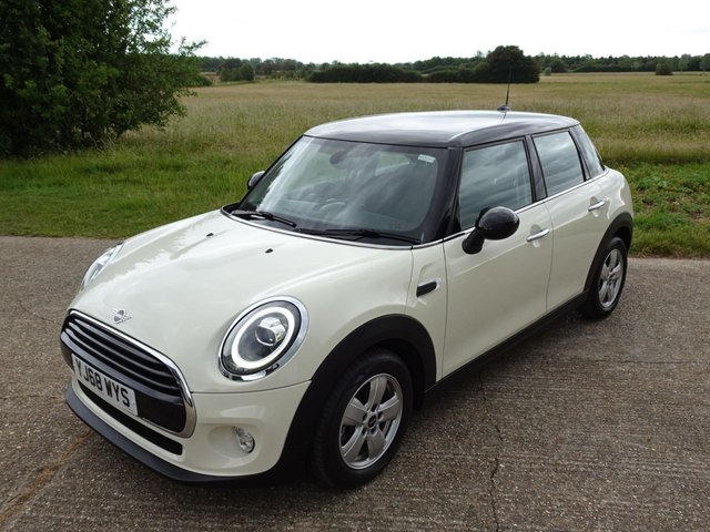 View our MINI COOPER