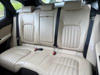 USED 2017 17 JAGUAR F-PACE 2.0 P250i Portfolio SUV 5dr Petrol Auto AWD Euro 6 (s/s) (250 ps) 
