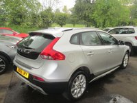 USED 2016 66 VOLVO V40 CROSS COUNTRY 2.0 T3 Pro Hatchback 5dr Petrol Manual Euro 6 (s/s) (152 ps) 
