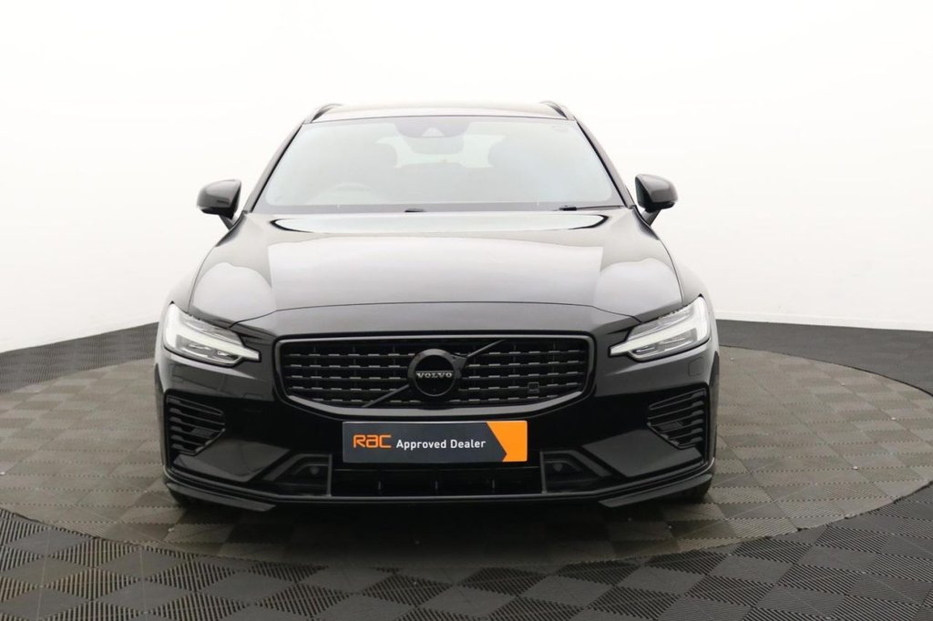 USED 2021 21 VOLVO V60 2.0h T6 Recharge 11.6kWh R-Design Estate 5dr Petrol Plug-in Hybrid Auto AWD Euro 6 (s/s) (340 ps) 4X4, Sat Nav, Camera
