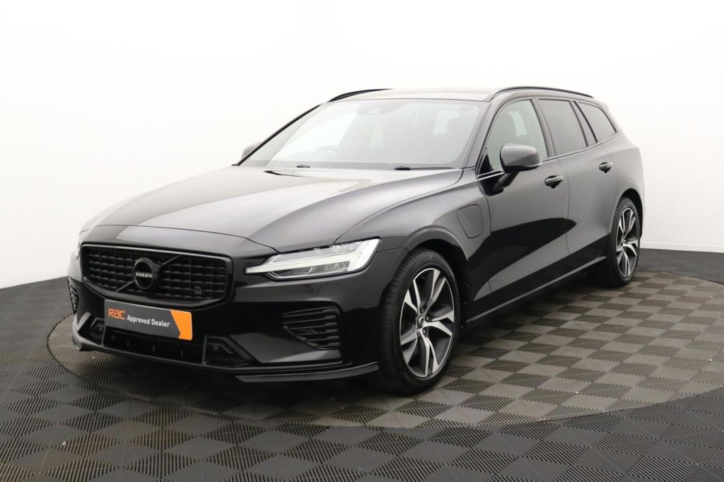 USED 2021 21 VOLVO V60 2.0h T6 Recharge 11.6kWh R-Design Estate 5dr Petrol Plug-in Hybrid Auto AWD Euro 6 (s/s) (340 ps) 4X4, Sat Nav, Camera