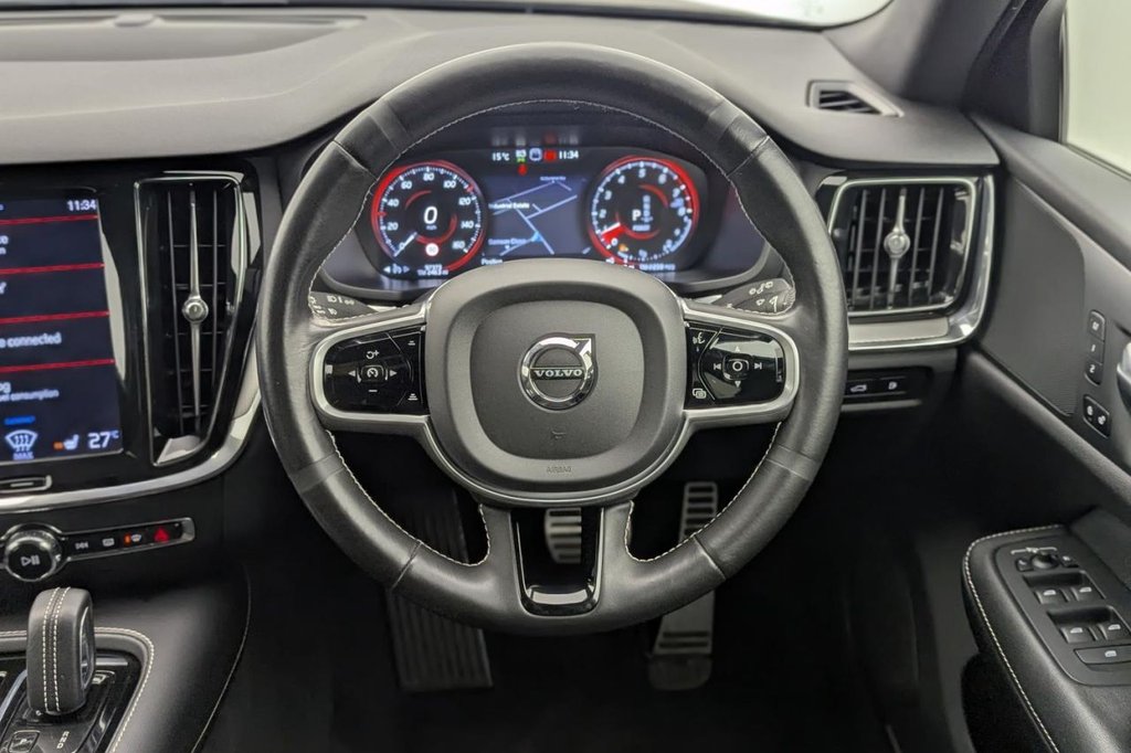 USED 2021 21 VOLVO V60 2.0h T6 Recharge 11.6kWh R-Design Estate 5dr Petrol Plug-in Hybrid Auto AWD Euro 6 (s/s) (340 ps) 4X4, Sat Nav, Camera