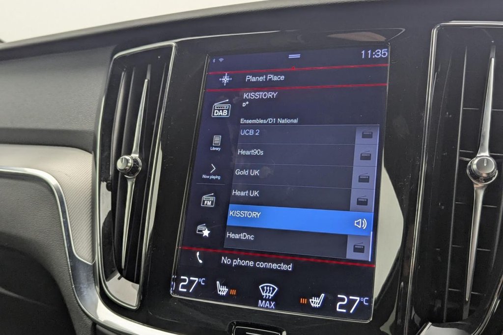 USED 2021 21 VOLVO V60 2.0h T6 Recharge 11.6kWh R-Design Estate 5dr Petrol Plug-in Hybrid Auto AWD Euro 6 (s/s) (340 ps) 4X4, Sat Nav, Camera